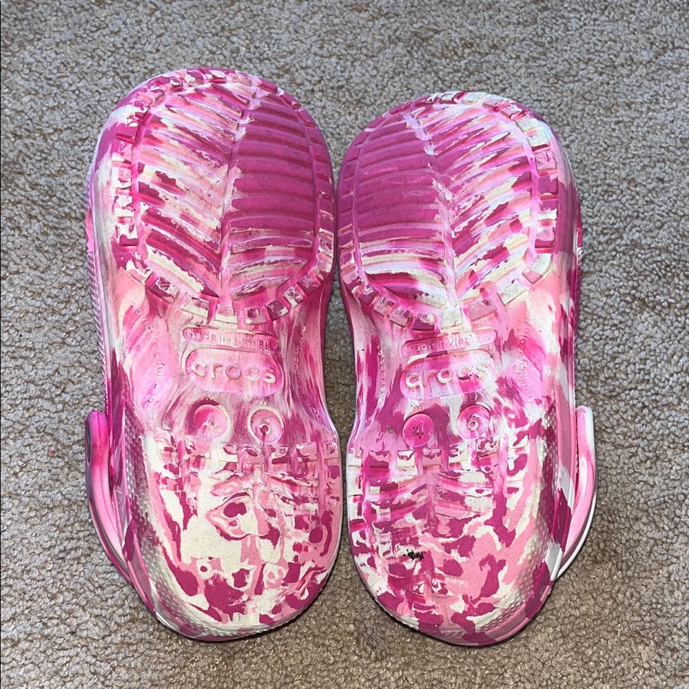 Pink Crocs women size 6 pink and white - Picture 5 of 5